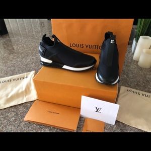 Authentic Louis Vuitton Runway Sneaker size 37.5